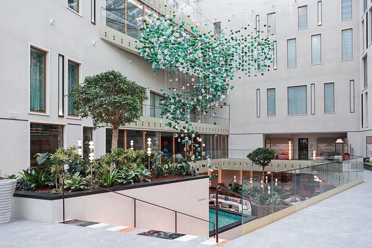 Zelená dominance v luxusním prostředí zbrusu nového Swissôtelu Mariánské Lázně
